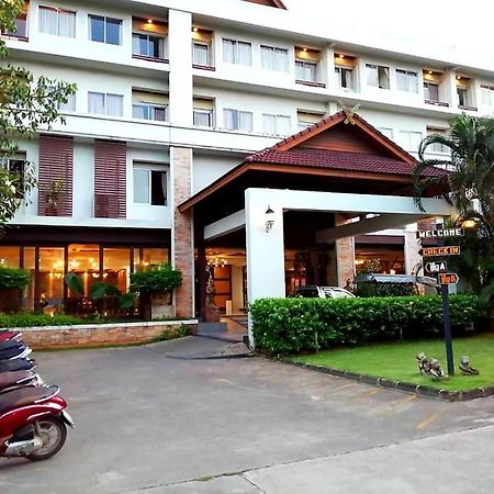 Nana Buri Hotel Chumphon Εξωτερικό φωτογραφία